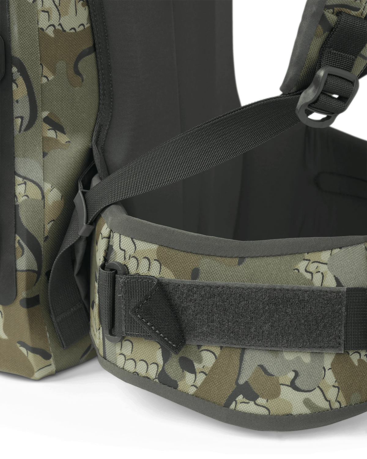 DeltaStorm 2200 Submersible Backpack | Coyote Brown