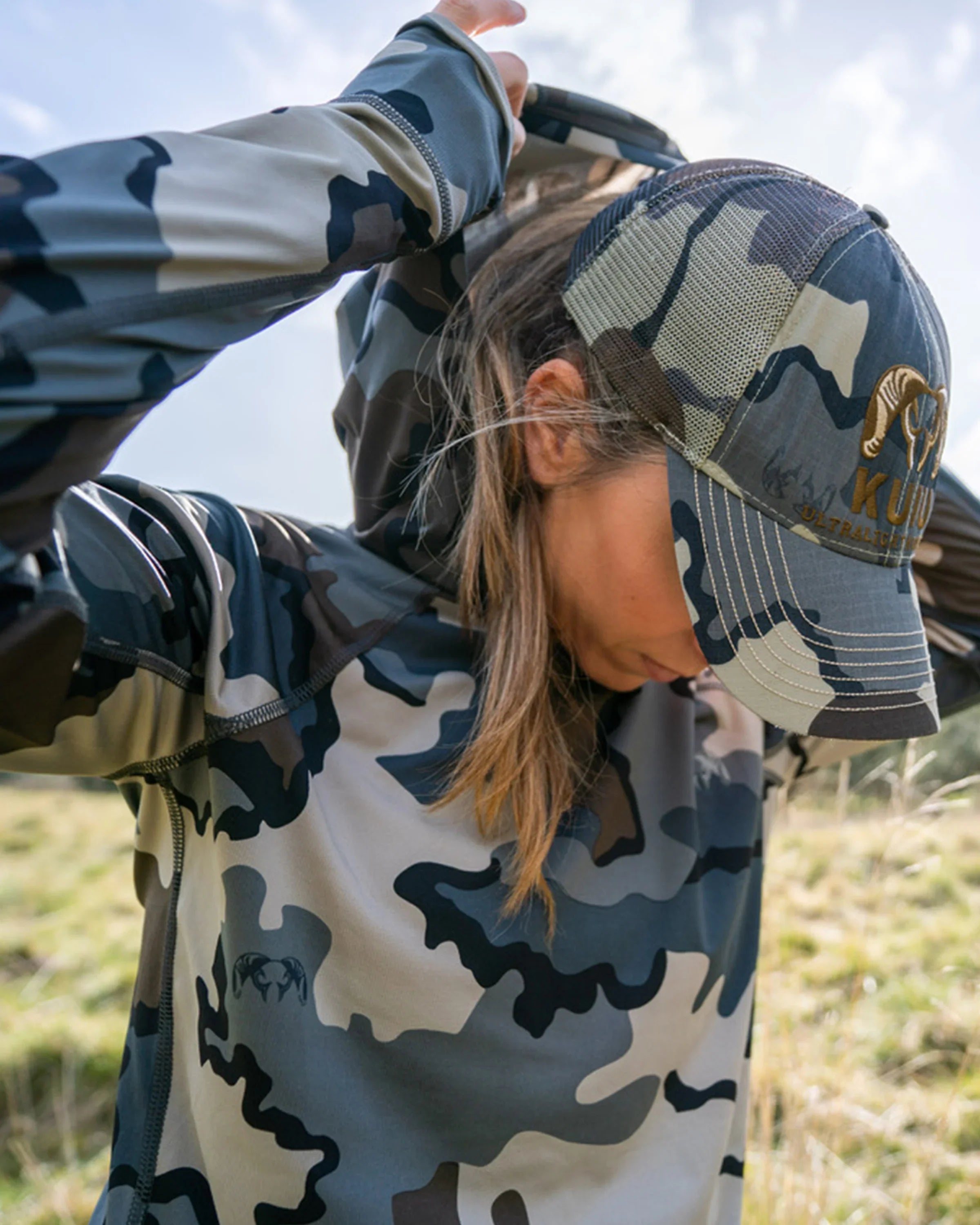 Women's Gila LS Hoodie | Black